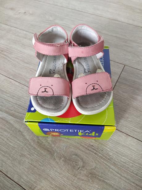 Sandálky, protetika,26