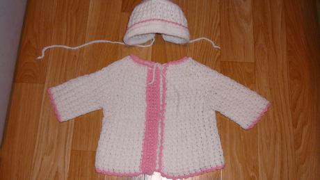 Sveter svetrík s čapičkou, 62