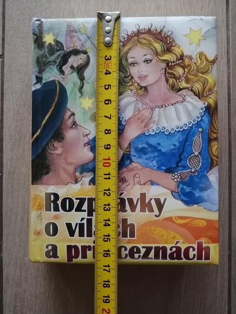 Kniha rozprávky o vílach a princeznách,