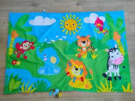 Hracia podlozka deka s prvkami, 