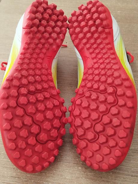 Tenisky turfy, adidas,40