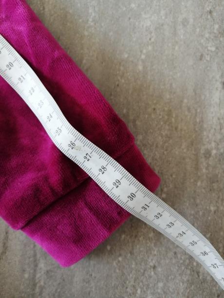 Dievčenské šaty zn bobbina so zamatom v110, 6-7 r, 110