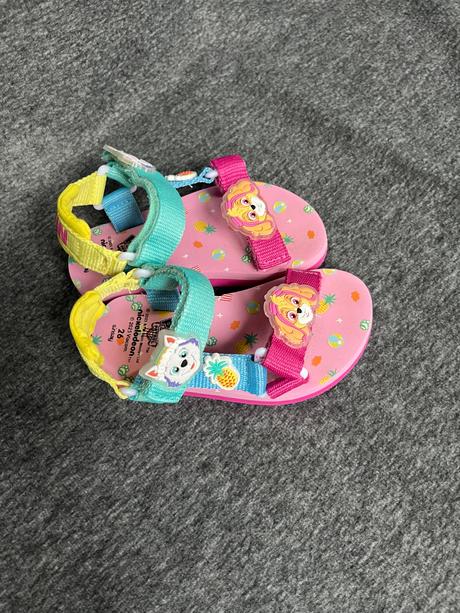 Sandalky labkova patrola, sinsay,26