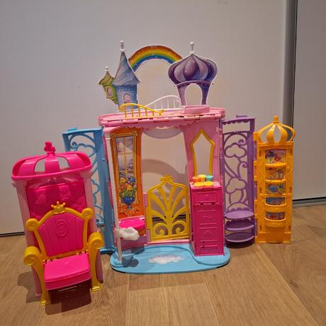 Barbie nabytok a kone, 