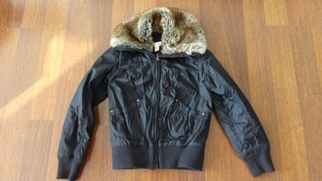 H&m bunda s kožušinou v. 152, h&m,152