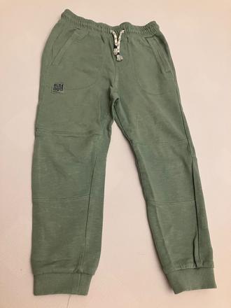 Teplaky, reserved,128