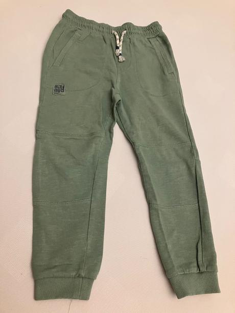 Teplaky, reserved,128