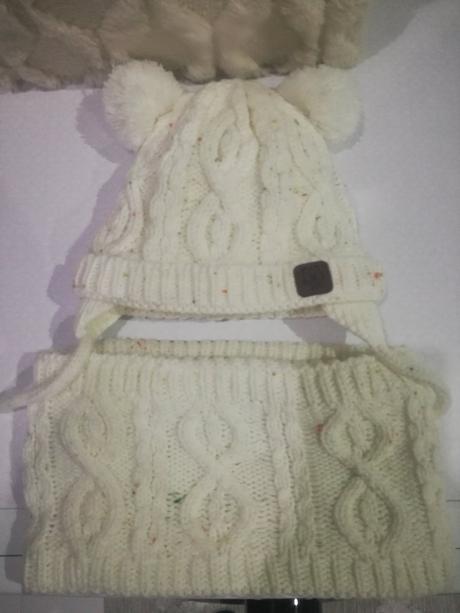 Ciapka s uskami a šál tunel, reserved,74