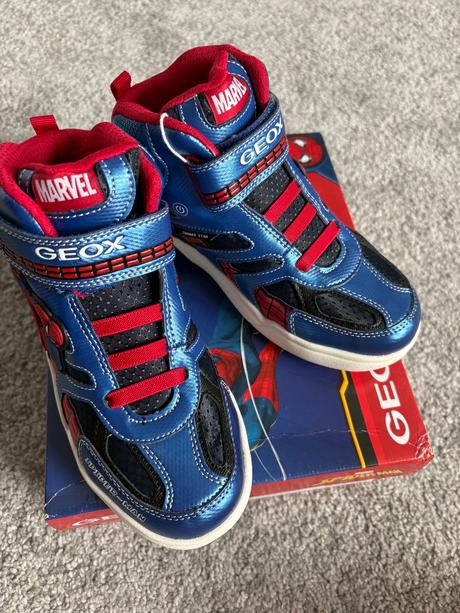 Blikajuce tenisky, geox,34