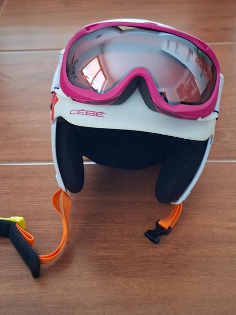 Lyžiarska prilba pre dievčatá, s