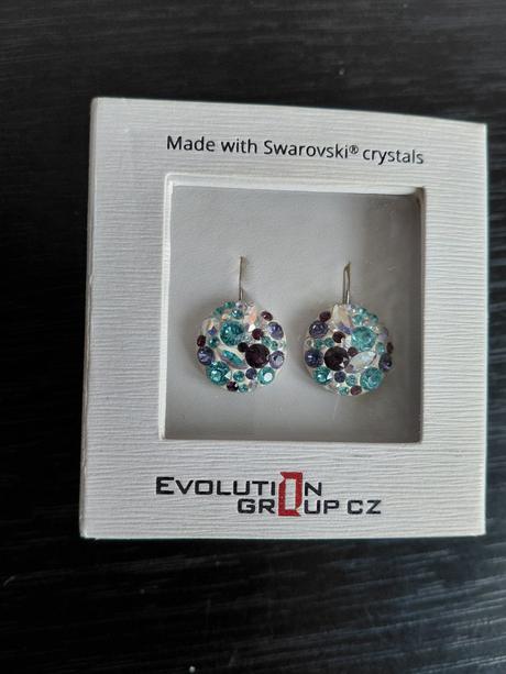 Strieborné náušnice s krištálmi swarovski, 