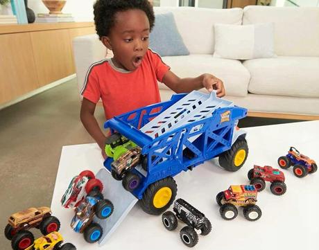 Hot wheels monster trucks rhino rig transporter,