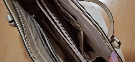 Kabelka krásna guess, guess