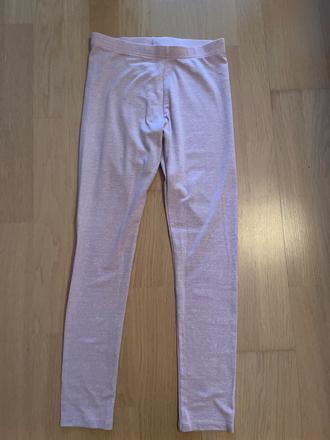 Svetlo-ružové legíny, 146