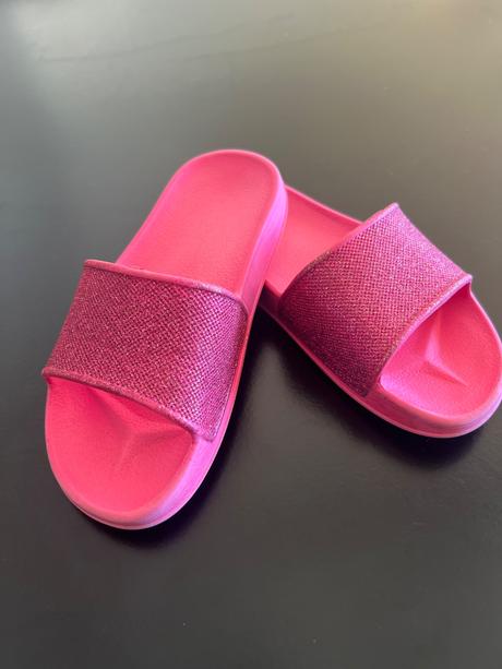 Trblietavé šlapky, coqui,28