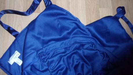 Šaty spoločenské, 34