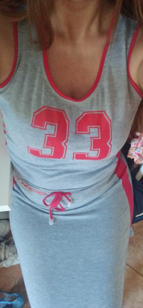 Krasna sportova súprava, l