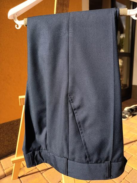 Chlapčenský oblek, 1xoblečený, 140