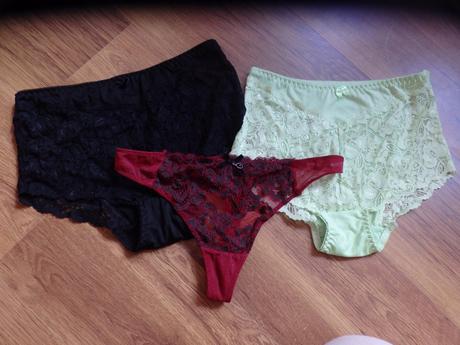 Nepoužité nohavičky, l