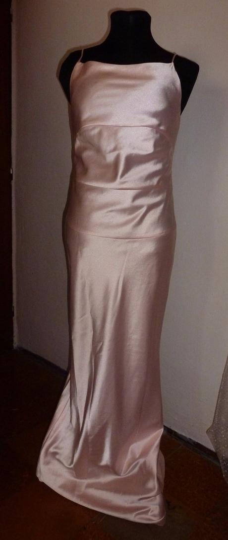 Spoločenské šaty, m