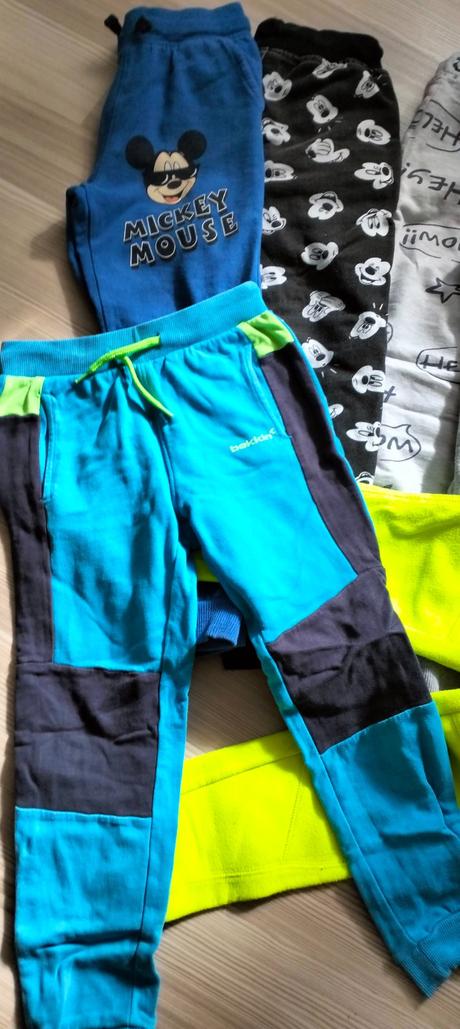 Tepláky 10 kusov, takko,122