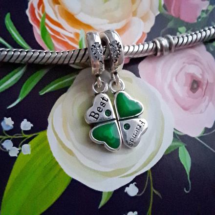 Prívesky priateľstva, 