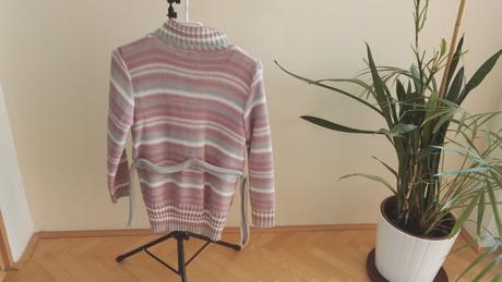 Jarny pletený sveter, 146