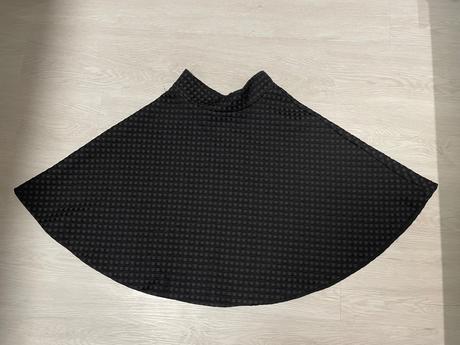 Čierna sukňa. vek.34- xs, orsay,34