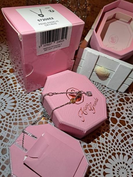 Srdce s náhrdelníkom, swarovski