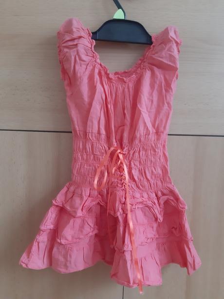 Dievčenské ružové šaty, 110