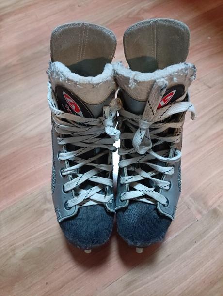 Hokejové korčule, botas,34