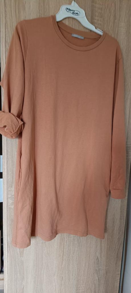 Teplákové šaty, 40