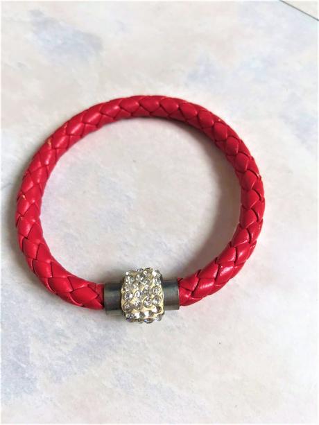 Kabbalah - proti urieknutiu na magnetku,