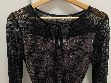 Damske čipkované šaty, s