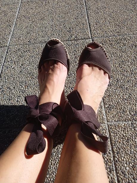 Tmavohnedé platformy, 37