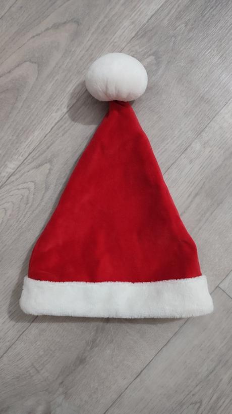 Mikulášska čiapka next, 122