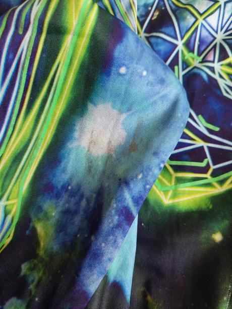 Kostra v tme svietiaci karnevalový kostým veľ.134-,