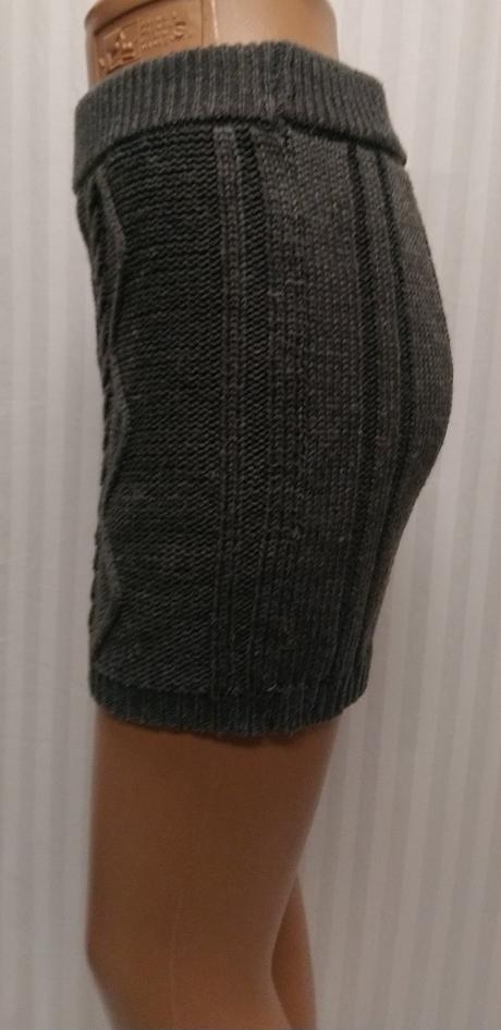 Dámska sivá acrylová sukňa, sutherland, s