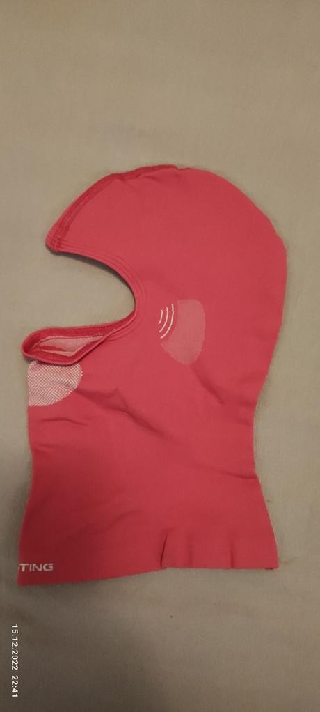 Kukla pod prilbu, <50