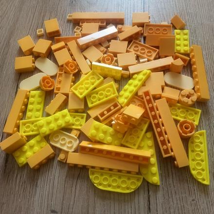 Lego originál diely, odtiene žltej, nehrané (90ks), 