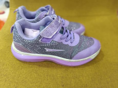 Botasky blikajúce sprandi, sprandi,34