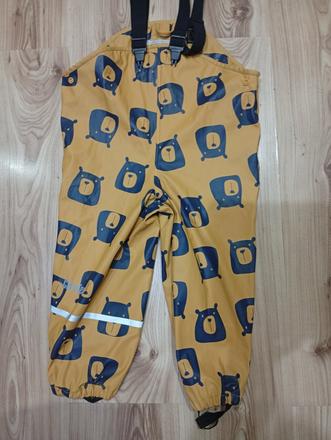 Nohavice do dažďa, 98