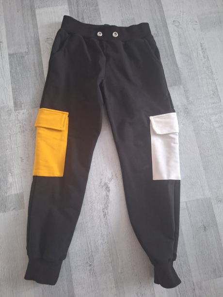 Teplakova suprava s kapucnou, 122