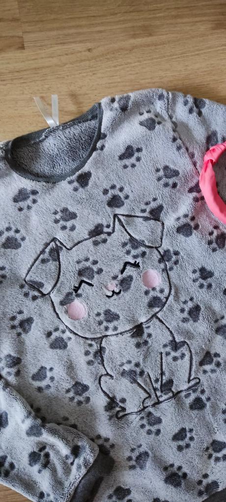 Mäkkučká mikina, tezenis,158