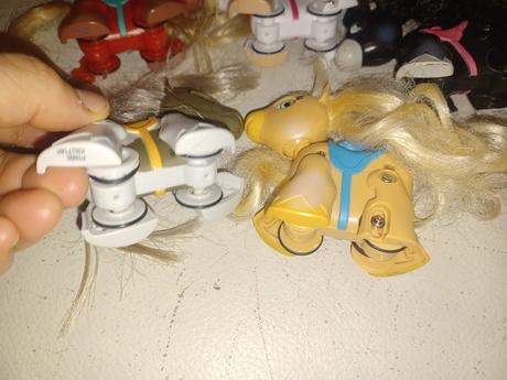 Poniky koníky na magnet,