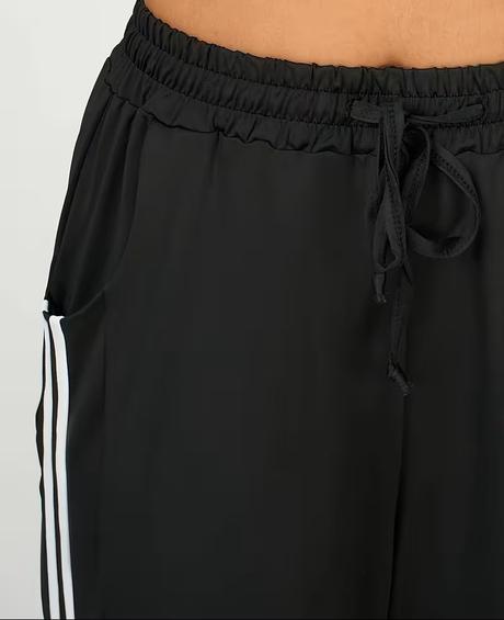 Čierne damske teplaky nove nenosene, m