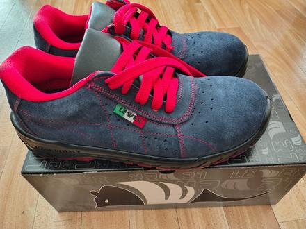 Bezpečnostné topánky vel. 41, unisex, nové, v zaru, 41