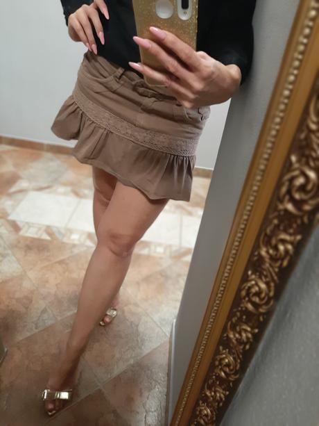 Volaniková sukňa, m