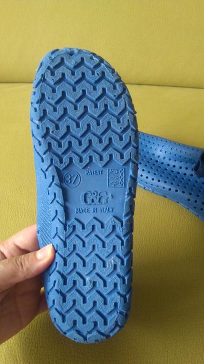 Topánky do vody, 37