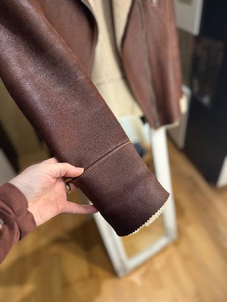 Bunda z ovcej koze, s